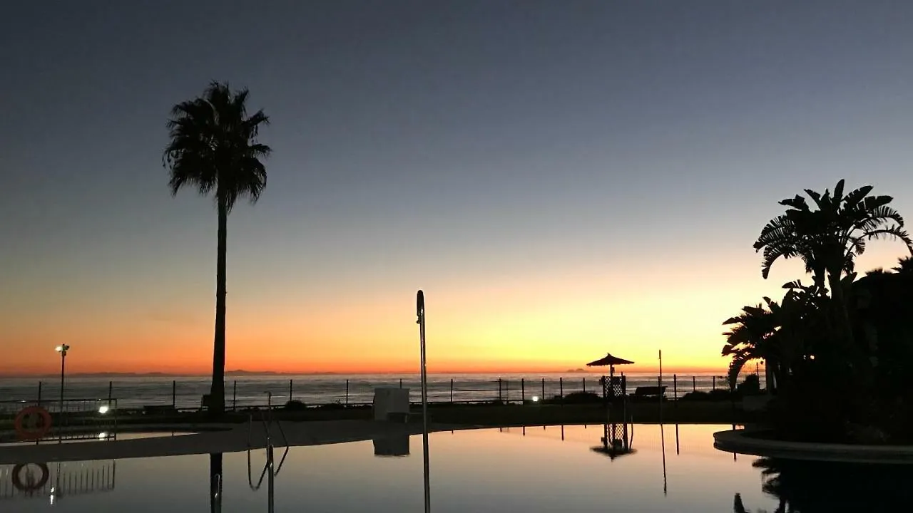 Appartement Mi Capricho 2B1 Beachfront Complex-Apartment Beachside With Sea Views Sitio de Calahonda Spanje